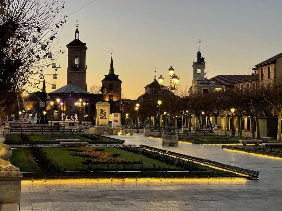 אלקאלה דה הנארס Sonar En La Plaza Cervantes 2 מראה חיצוני תמונה
